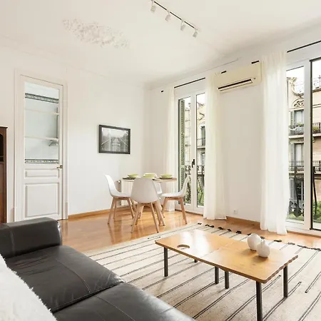 Mid Term Cozy Barcelone